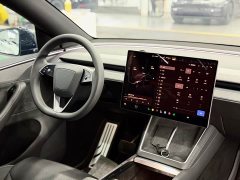 Tesla Model Y L Long Range All-Wheel Drive - ფოტო 11