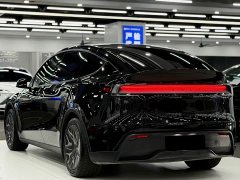 Tesla Model Y L Long Range All-Wheel Drive - ფოტო 4