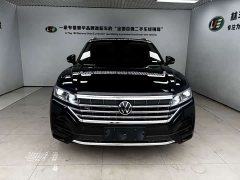 Volkswagen Touareg 2023 2.0TSI Sharp Elegance Edition - ფოტო 3