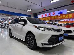 Toyota 2021 Sienna 2.5L Hybrid FWD XLE 7-Seater US Spec - ფოტო 3
