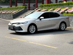 Toyota Camry 2021 2.0G Luxury - ფოტო 1