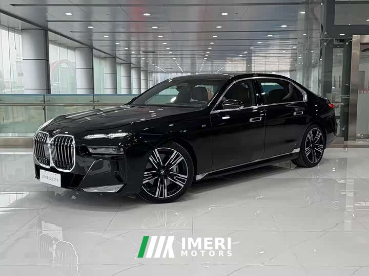 BMW 7 Series Facelift 740Li Luxury M Sport Package