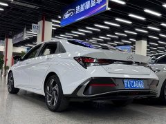 Hyundai Elantra 2023 1.5L CVT GLX Elite - ფოტო 11