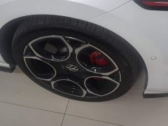 Volkswagen Golf GTI 380TSI DSG GTI - ფოტო 6
