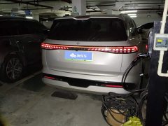 Dongfeng eπ008 210Max Extended Range 6-Seater - ფოტო 3