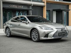 Lexus ES 300h Premium Edition - ფოტო 3