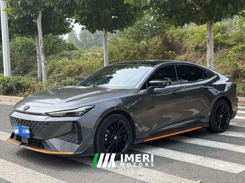2025 Changan UNI-V 1.5T 500Bar Luxury Sport Edition