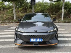 Changan UNI-V 1.5T 500Bar Luxury Sport Edition - ფოტო 2
