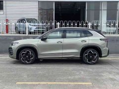 Volkswagen Taos L 380TSI AWD Luxury - ფოტო 3