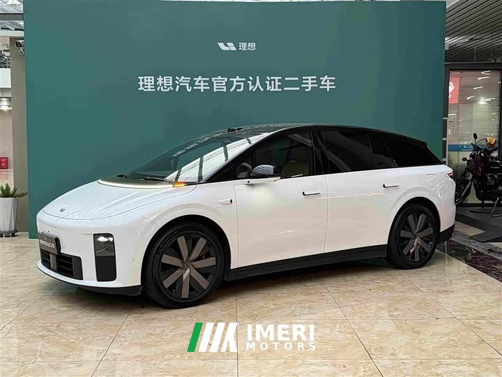 Li Auto i6 Four-Wheel Drive Standard Edition