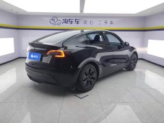 Tesla Model Y Rear-Wheel Drive - ფოტო 3