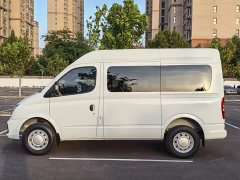 New Journey Xintu V80 2.0T Manual Classic Aoyun Tong Short Wheelbase Mid-roof 5/6 Seater - ფოტო 2