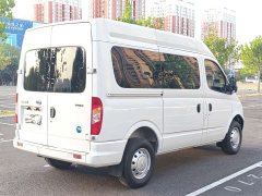 New Journey Xintu V80 2.0T Manual Classic Aoyun Tong Short Wheelbase Mid-roof 5/6 Seater - ფოტო 3