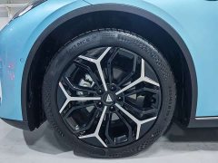 Deepal Deep Blue L07 2024 230Max Qiankun Smart Driving ADS SE Extended Range Version - ფოტო 17