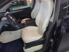 Tesla Model Y Long Range All-Wheel Drive - ფოტო 10