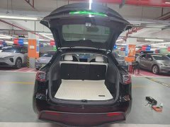 Tesla Model Y Long Range All-Wheel Drive - ფოტო 14