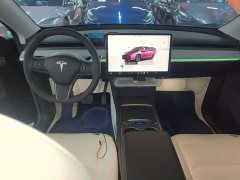 Tesla Model Y Long Range All-Wheel Drive - ფოტო 5