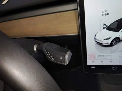 Tesla Model Y Rear-Wheel Drive - ფოტო 13