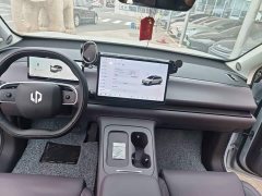 Leapmotor C16 2026 Pure Electric 580 Deluxe Edition 6-Seater - ფოტო 12