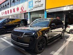 Land Rover Range Rover 3.0 L6 400PS Prestige Seven-Seat Extended Wheelbase - ფოტო 1