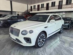 Bentley Bentayga 4.0T V8 Long Wheelbase Elegance Edition - ფოტო 1