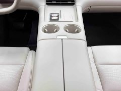 IM Motors Zhiji LS6 Pure Electric Max - ფოტო 15
