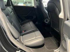 Tesla Model Y Rear-Wheel Drive - ფოტო 10