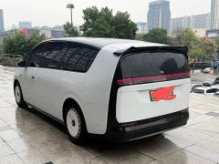 Li Auto Li Xiang MEGA Ultra - ფოტო 2