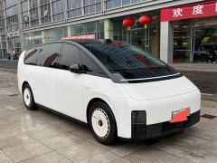 Li Auto Li Xiang MEGA Ultra - ფოტო 5