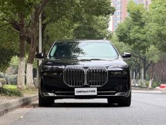 BMW 7 Series 2023 735Li Luxury Package - ფოტო 2