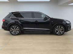 Audi Q7 55 TFSI quattro S line Sport - ფოტო 3