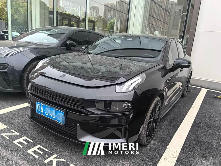 Lynk & Co 03 2.0TD DCT Pro