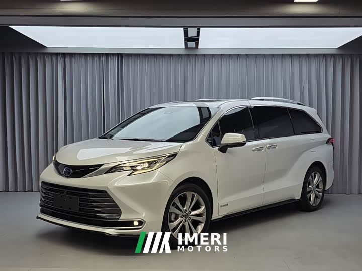 Toyota Sienna 2.5L Hybrid Premium Edition