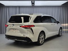 Toyota Sienna 2021 2.5L Hybrid Premium Edition - ფოტო 17