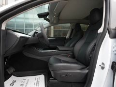 Tesla Model Y Long Range All-Wheel Drive - ფოტო 15
