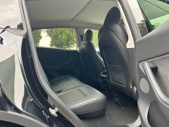 Tesla Model Y Long Range All-Wheel Drive - ფოტო 9