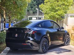 Tesla Model Y Standard Range RWD - ფოტო 18