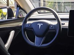 Tesla Model Y Standard Range RWD - ფოტო 8