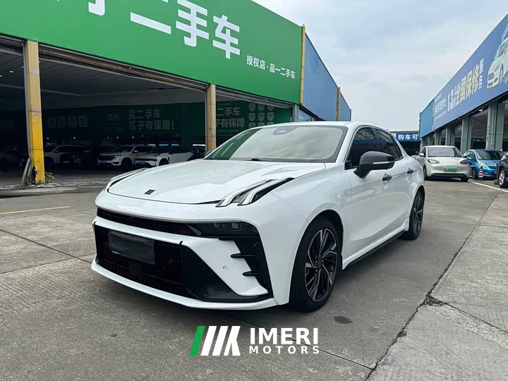 Lynk & Co 03 1.5T DCT Pro