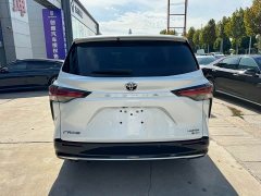 Toyota Sienna 2.5L Hybrid Premium Edition - ფოტო 13
