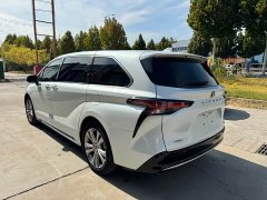 Toyota Sienna 2.5L Hybrid Premium Edition - ფოტო 14