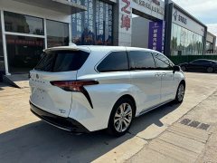 Toyota Sienna 2.5L Hybrid Premium Edition - ფოტო 15