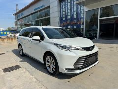 Toyota Sienna 2.5L Hybrid Premium Edition - ფოტო 3