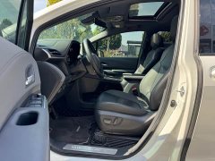 Toyota Sienna 2.5L Hybrid Premium Edition - ფოტო 9