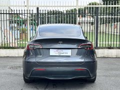 Tesla Model Y Long Range All-Wheel Drive - ფოტო 14