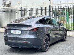 Tesla Model Y Long Range All-Wheel Drive - ფოტო 15