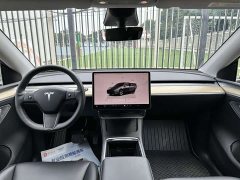 Tesla Model Y Long Range All-Wheel Drive - ფოტო 4