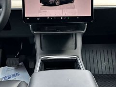 Tesla Model Y Long Range All-Wheel Drive - ფოტო 5
