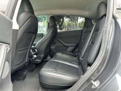 Tesla Model Y Long Range All-Wheel Drive - ფოტო 8