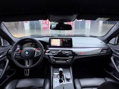 BMW M5 - ფოტო 13